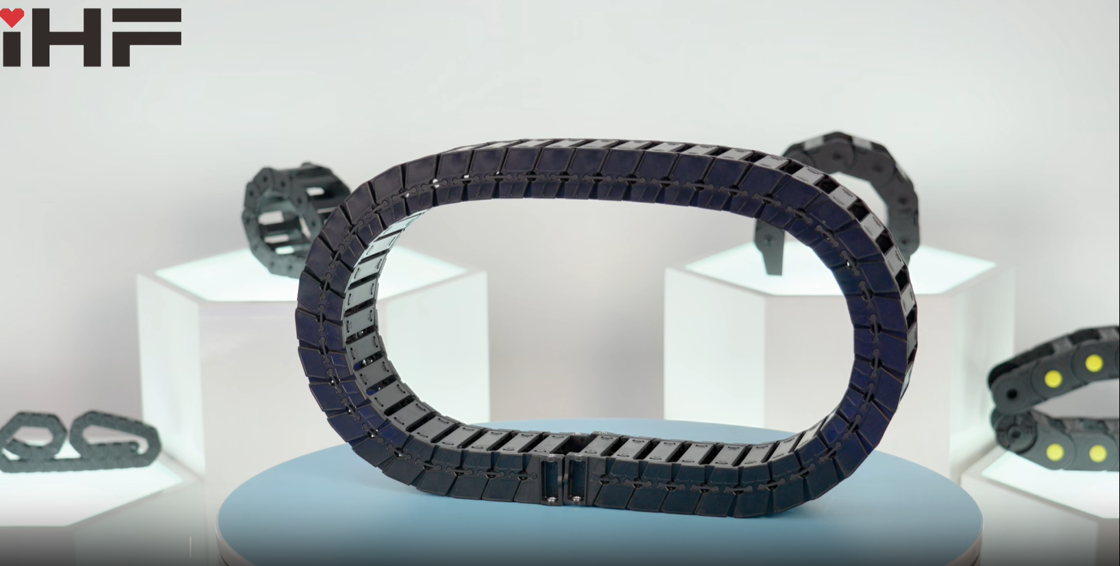 Engineering Flexibility: Custom Cable Carriers for Modern Manufacturing Challenges