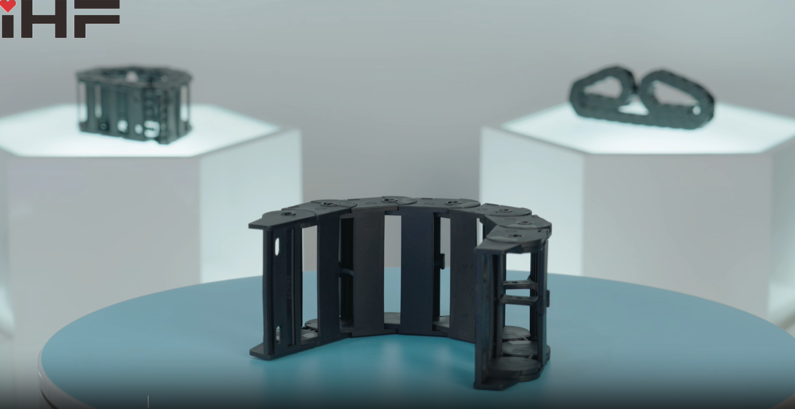 Precision in Motion: How Nylon Cable Drag Chains Enhance Modern Automation Reliability