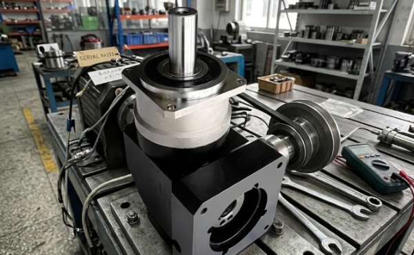 Servo Motor Integration Made Simple: A Practical Guide to Newgear Right Angle Servo Gearbox Mounting and Configuration