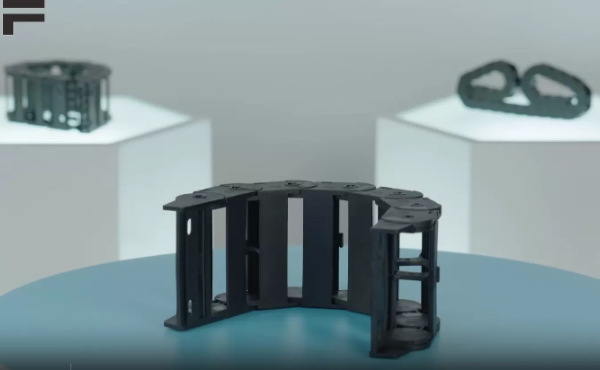 Optimize Cable Protection with Custom Plastic Cable Carrier Solutions